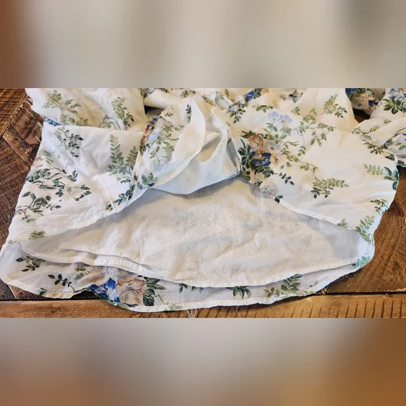 Ann Taylor Floral Button Up Blouse Garden Floral Size Small P - Picture 8 of 11